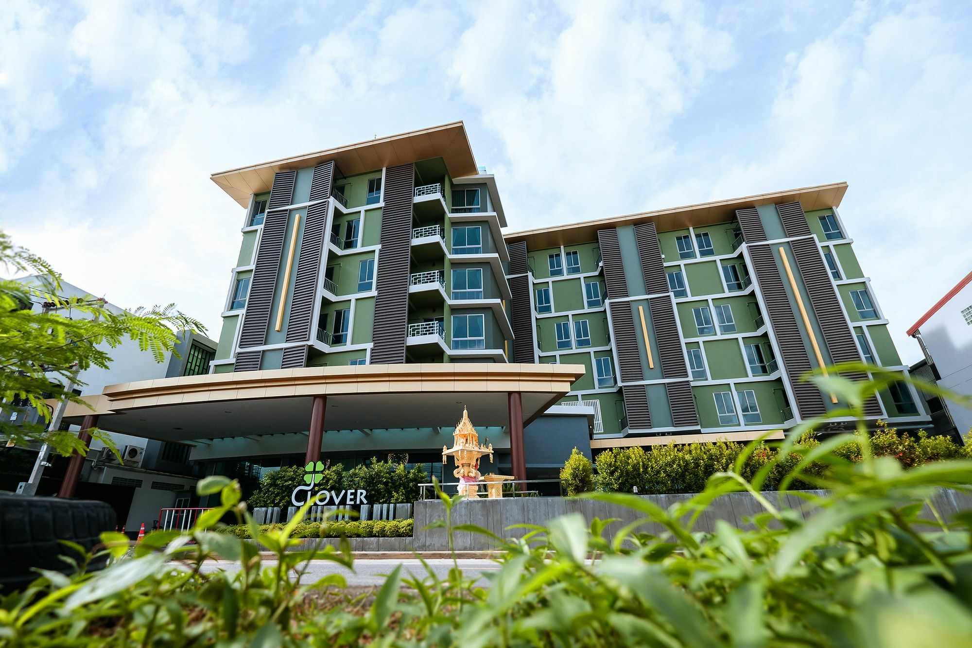 Clover Hotel Hatyai Hat Yai Exterior foto